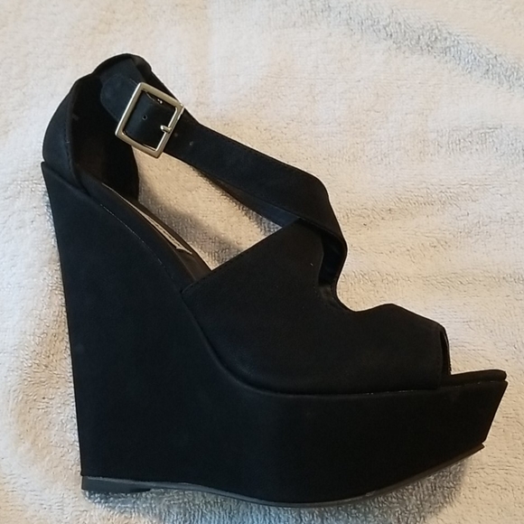 Steve Madden Xternal Black Wedge Sandals - Picture 5 of 6